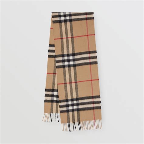 scarpa burberry donna|burberry cashmere scarf.